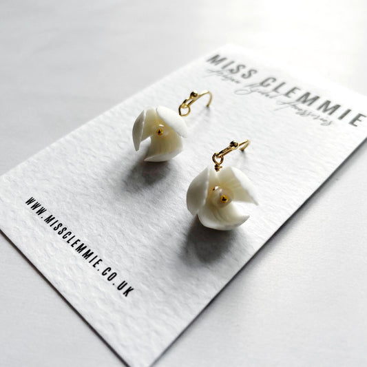 POPPY | Bridal Pearl Earrings with porcelain flower details
