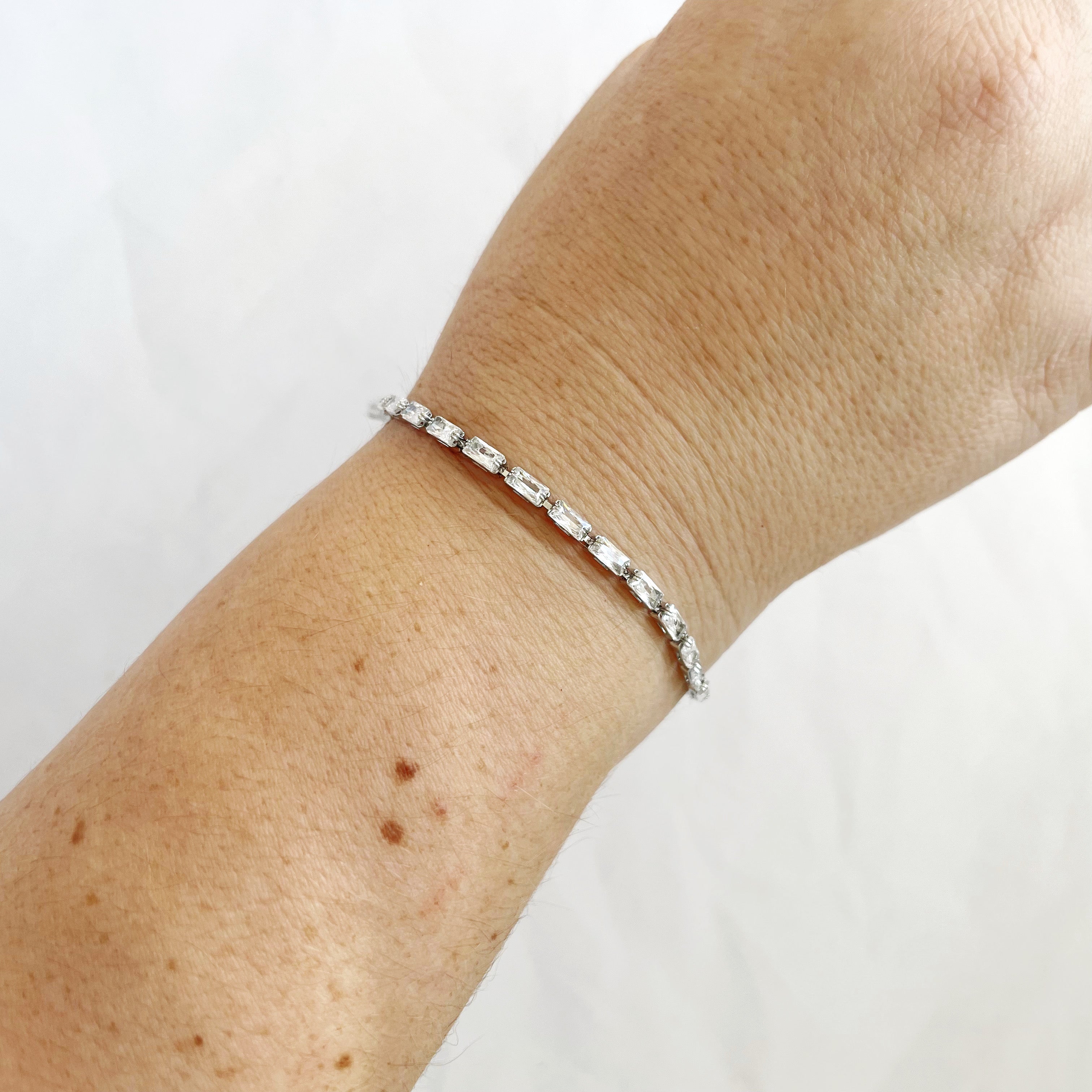 Bracelet modern hotsell