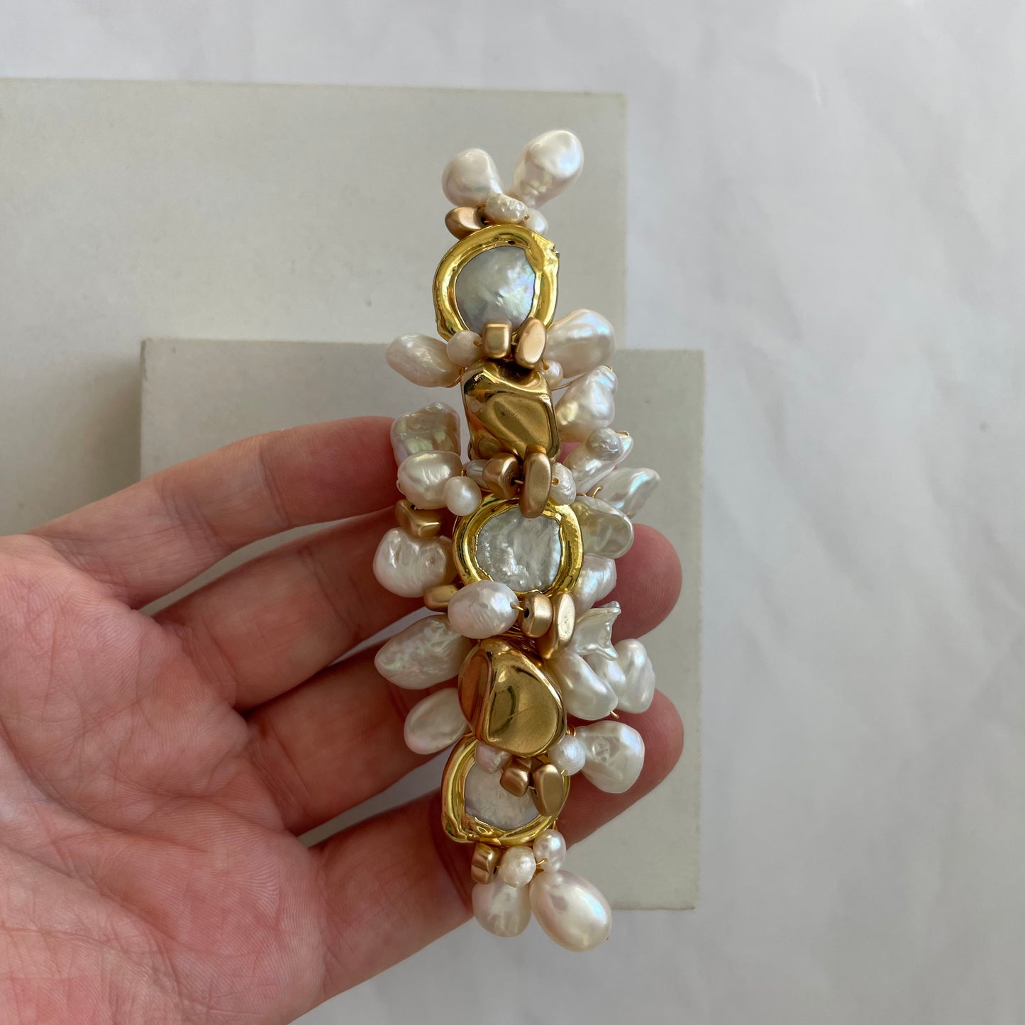INDIE | Modern Bridal Hairline of keshi pearls and gold details 
