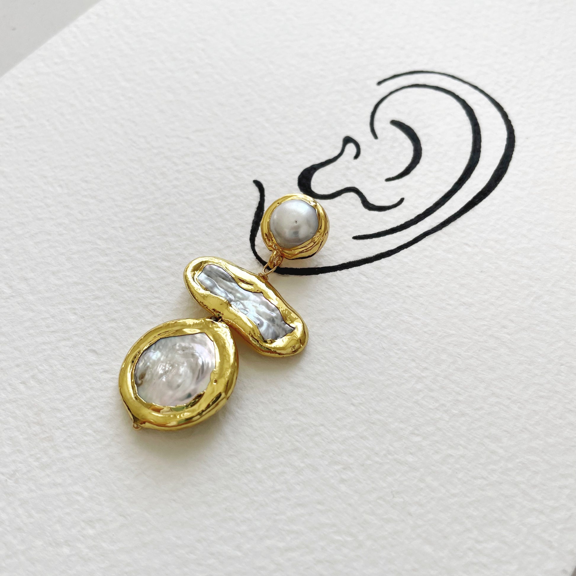 LANE | Statement Bridal Earrings made with large keshi pearl