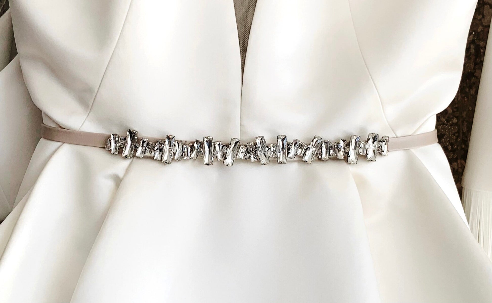 ROXY | Modern Bridal Belt made with crystal shards