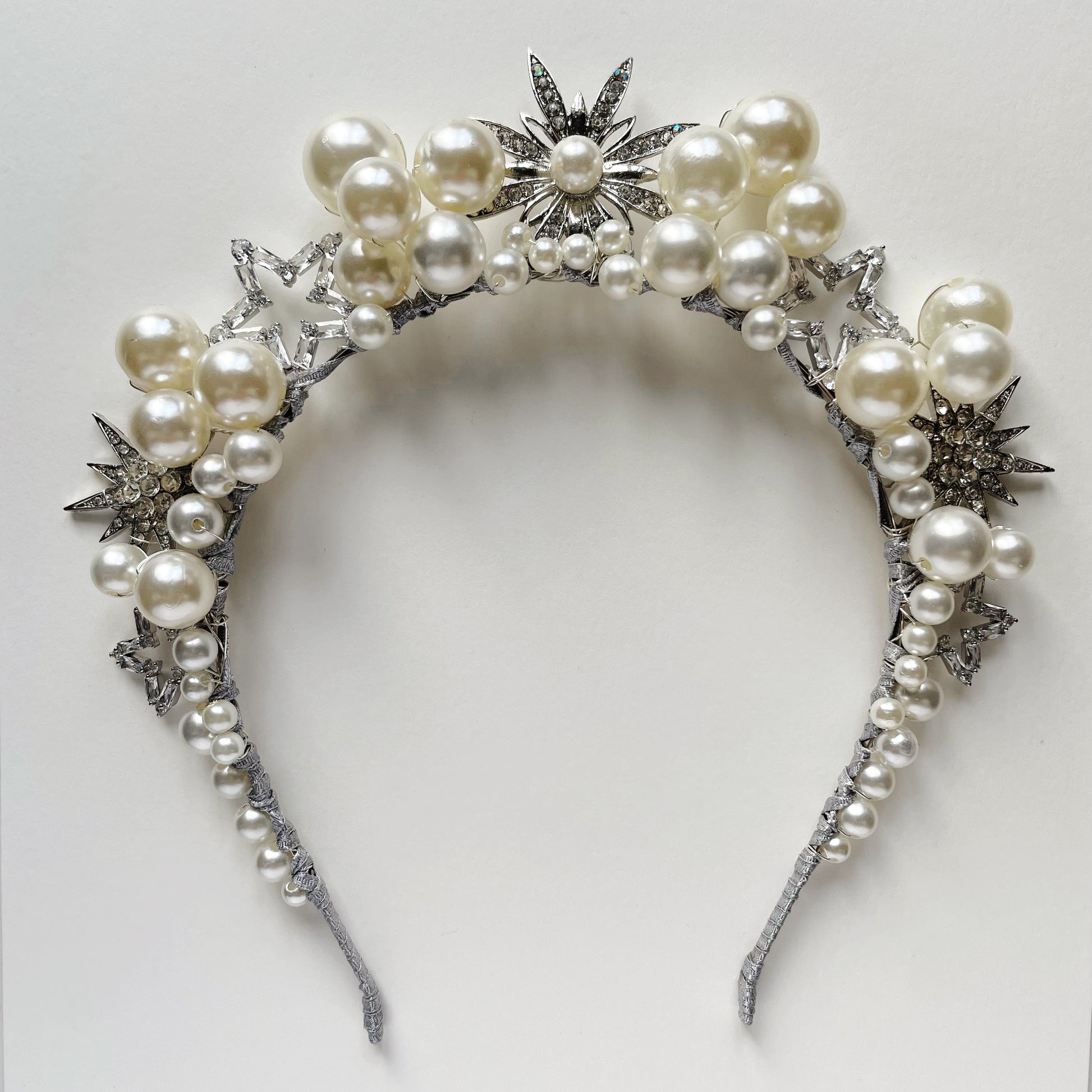 NOVA | Bridal Statement Crown of stars and pearl details