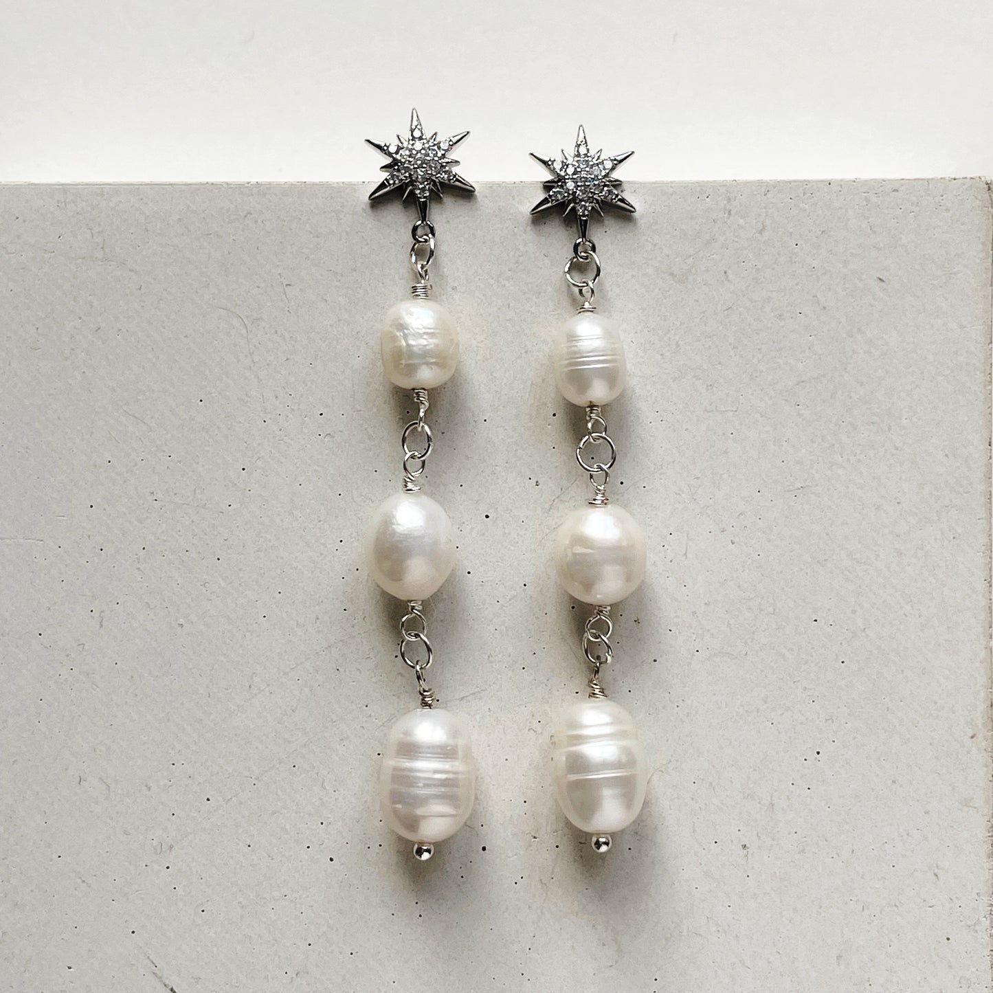 GYPSY LONG | Statement Bridal Earrings with pearl and stars