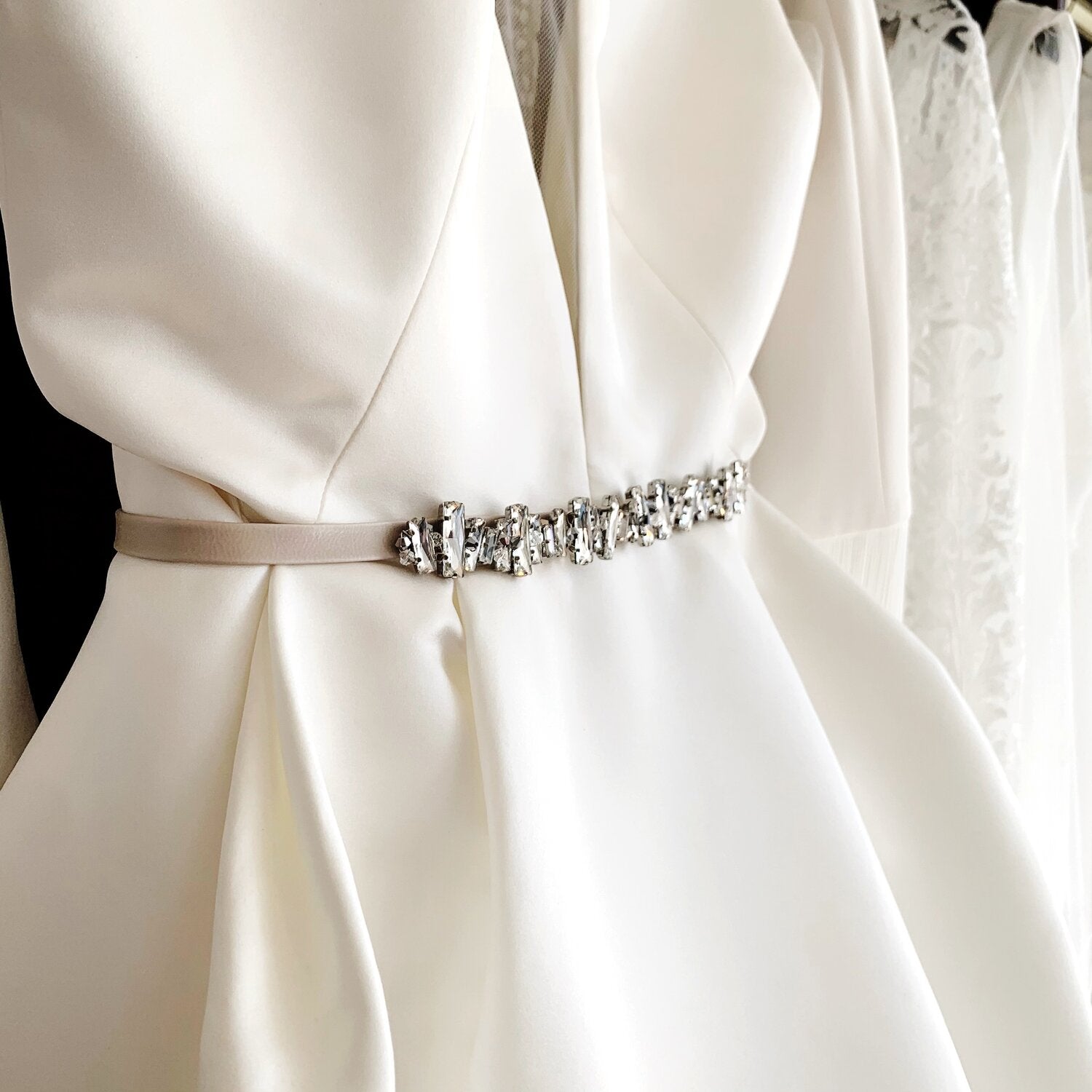 ROXY | Modern Bridal Belt made with crystal shards