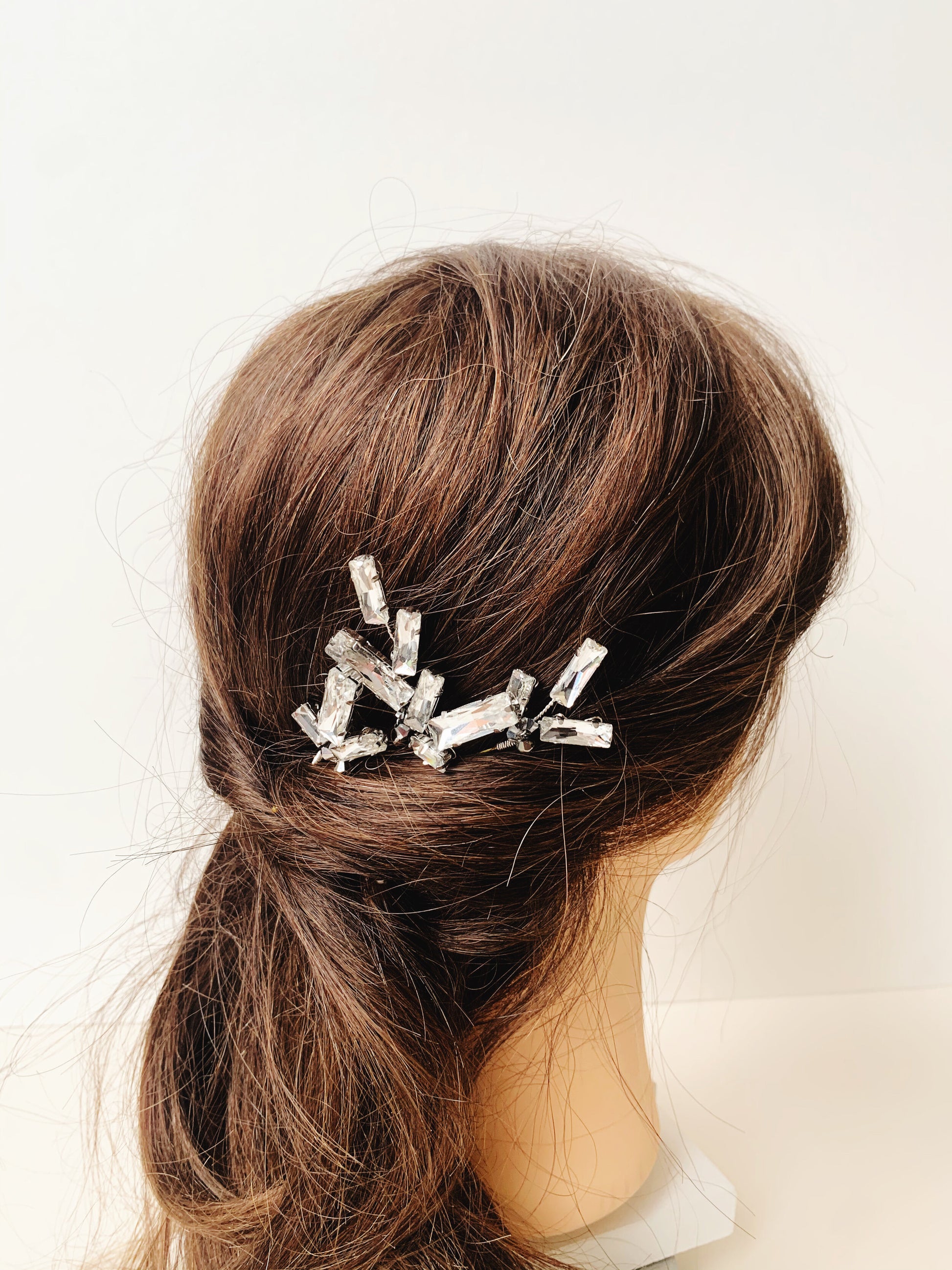 FLASHES OF LIGHT | Hairpins